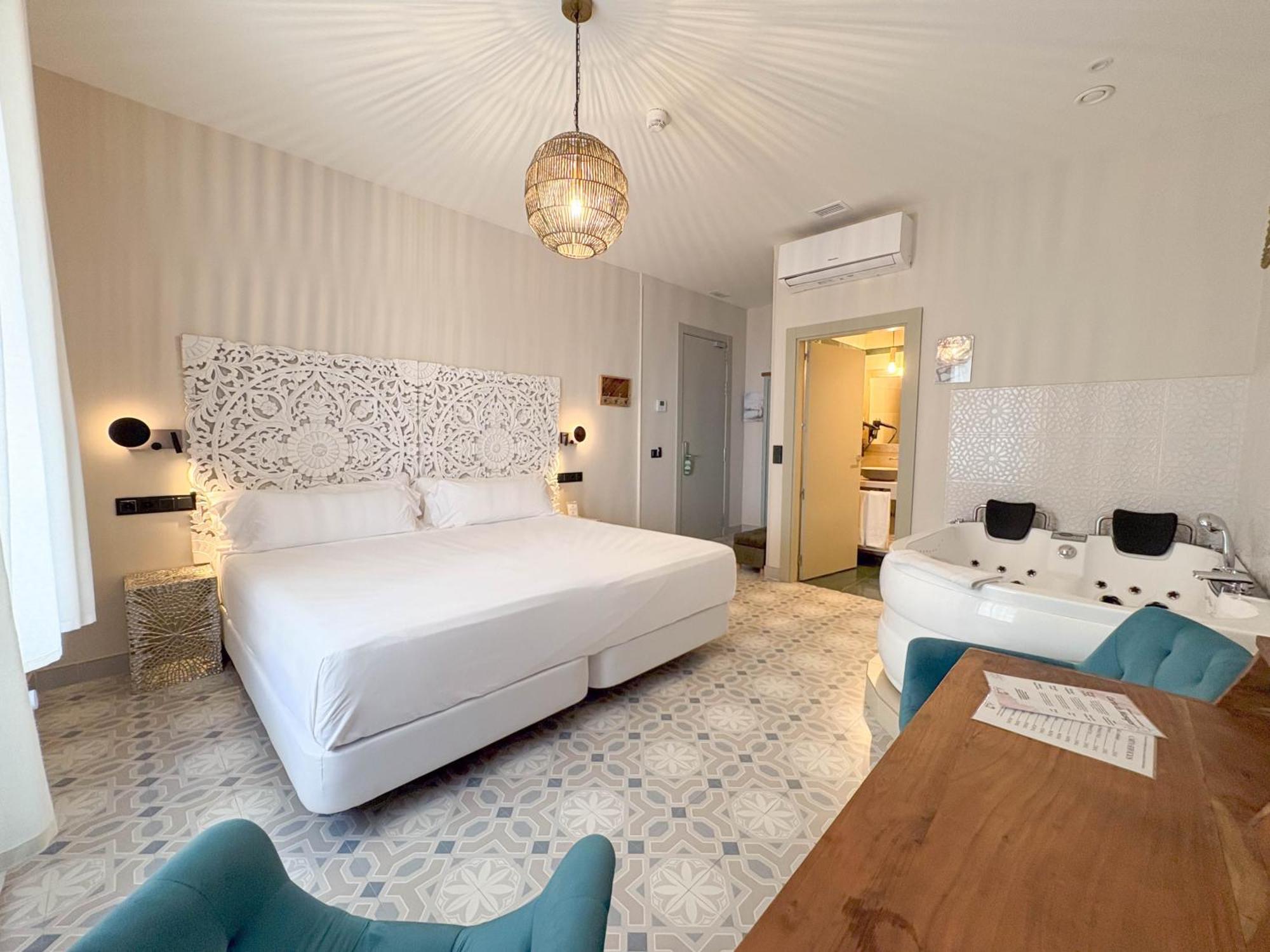 Akla Hotel Μπανταχόθ Εξωτερικό φωτογραφία